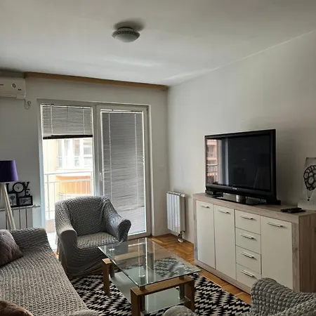 Apartment - Tibra 5 *